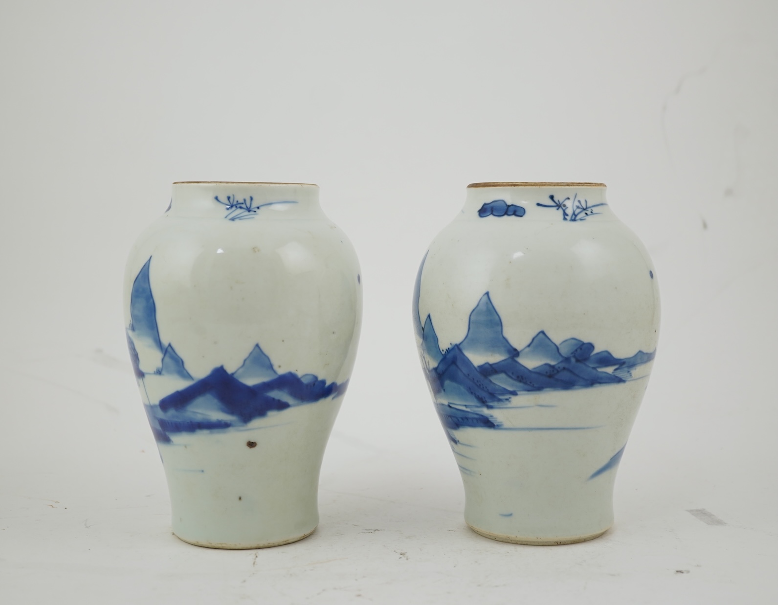 A pair of Chinese Transitional blue and white ‘landscape’ jars, probably Shunzhi period (1644-1661)